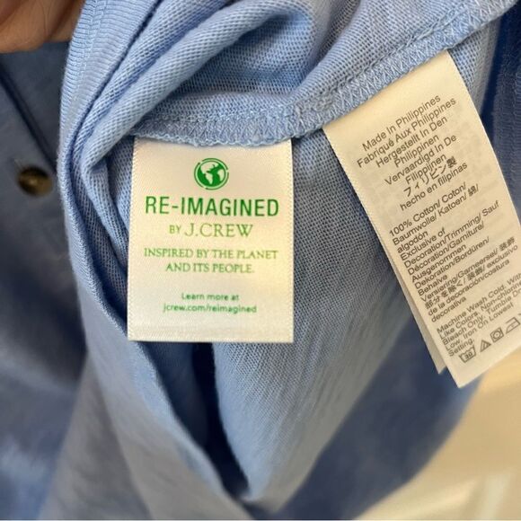 J Crew Slub Cotton Henley in light blue. Short sleeve size XS. Body length: 25". - Picture 7 of 9